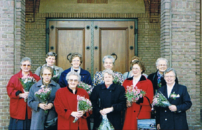 Dames van het eerste uur: 25 jaar lid van het Bartholomeuskoor